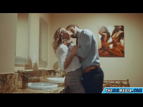 ❤️ 当一个胸大无脑的金发女郎在公共厕所里勾引你时 ❤ at porn zh-cn.full-porner-com.ru❌️❤